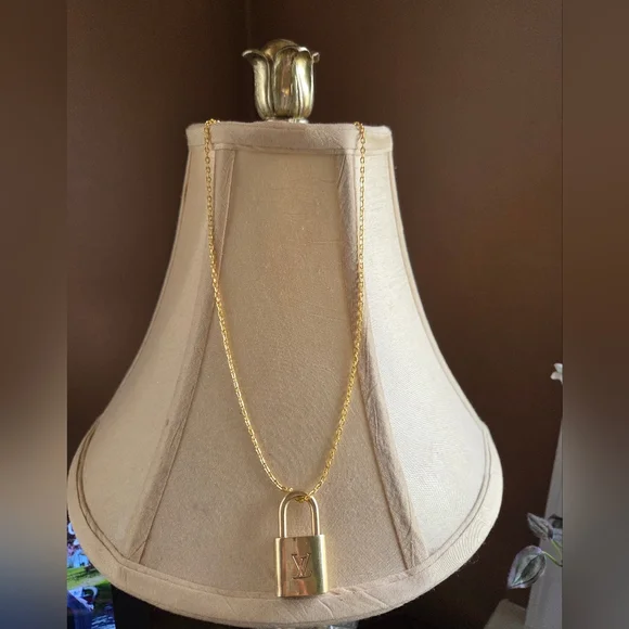 LV Lock #322 Unbranded Chain And Box Made In FRANCE - Picture 9 of 9